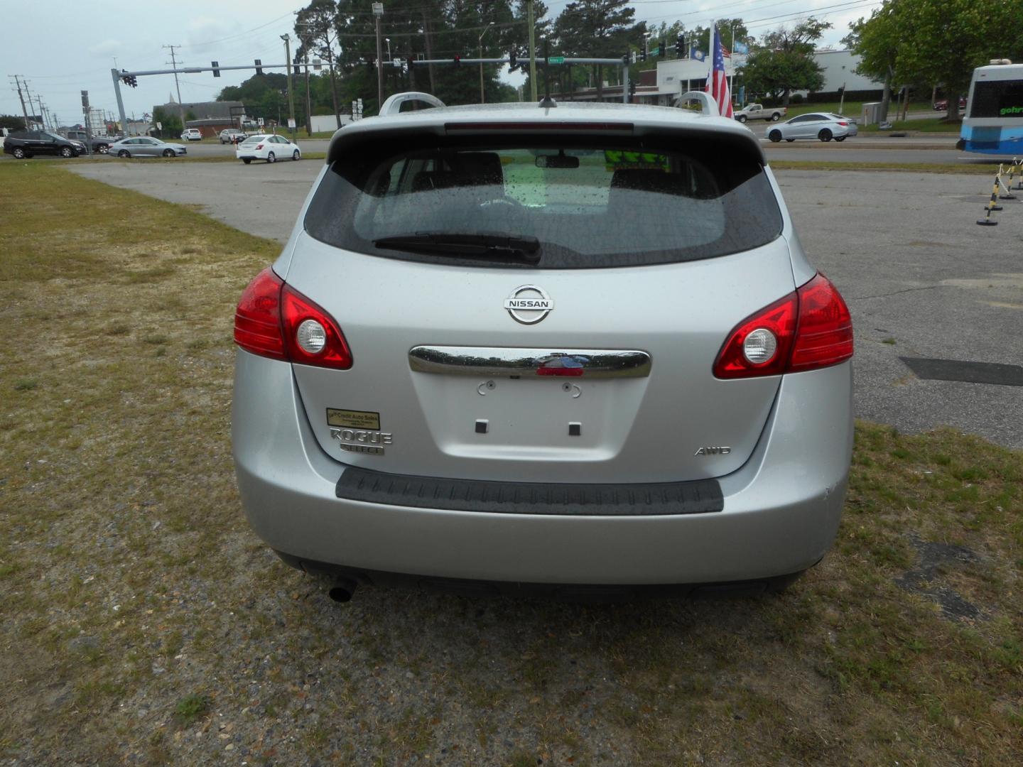 2014 Gray Nissan Rogue (JN8AS5MV4EW) , located at 2553 Airline Blvd, Portsmouth, VA, 23701, (757) 488-8331, 36.813889, -76.357597 - ***VEHICLE TERMS*** Down Payment: $999 Weekly Payment: $100 APR: 23.9% Repayment Terms: 42 Months *** CALL ELIZABETH SMITH - DIRECTOR OF MARKETING @ 757-488-8331 TO SCHEDULE YOUR APPOINTMENT TODAY AND GET PRE-APPROVED RIGHT OVER THE PHONE*** - Photo#6